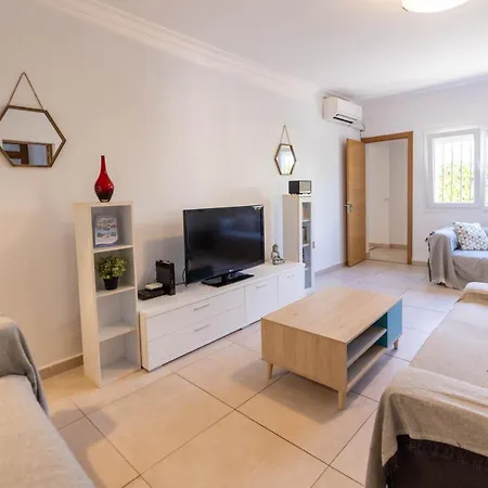 Roberto Ibiza Villa *